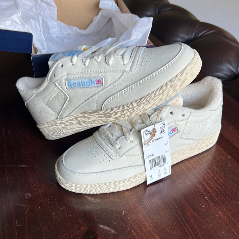 NEW Women’s Reebok Club C 85 Vintage Shoes.  Size 6.